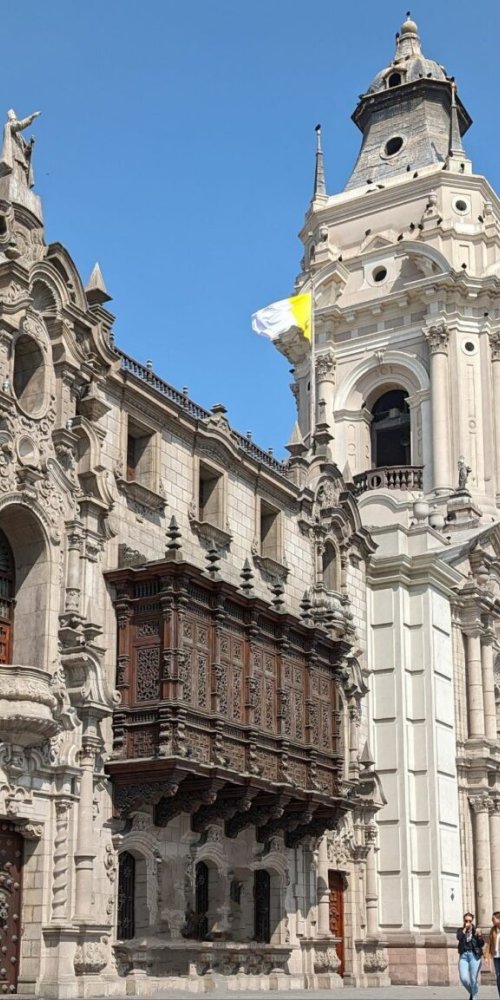 Getting Around Lima
