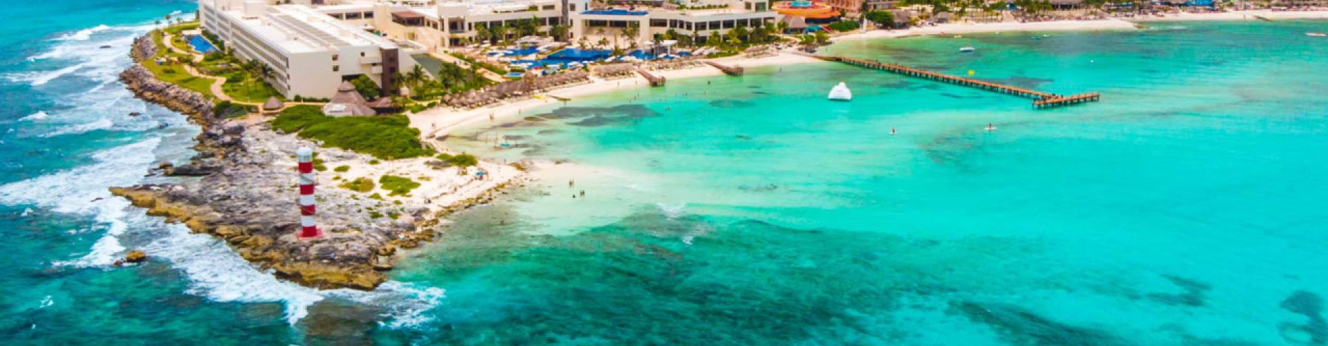 Beach sunset Cancún, MX