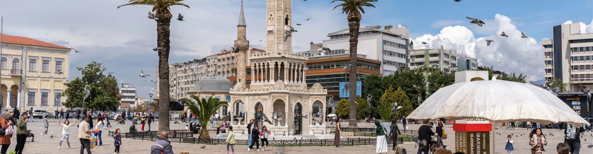 Izmir, TR